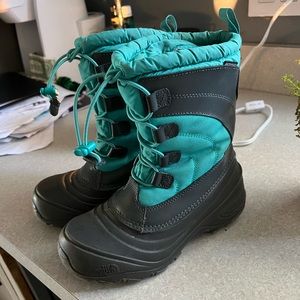 The North Face Girls Snow Boots size 3